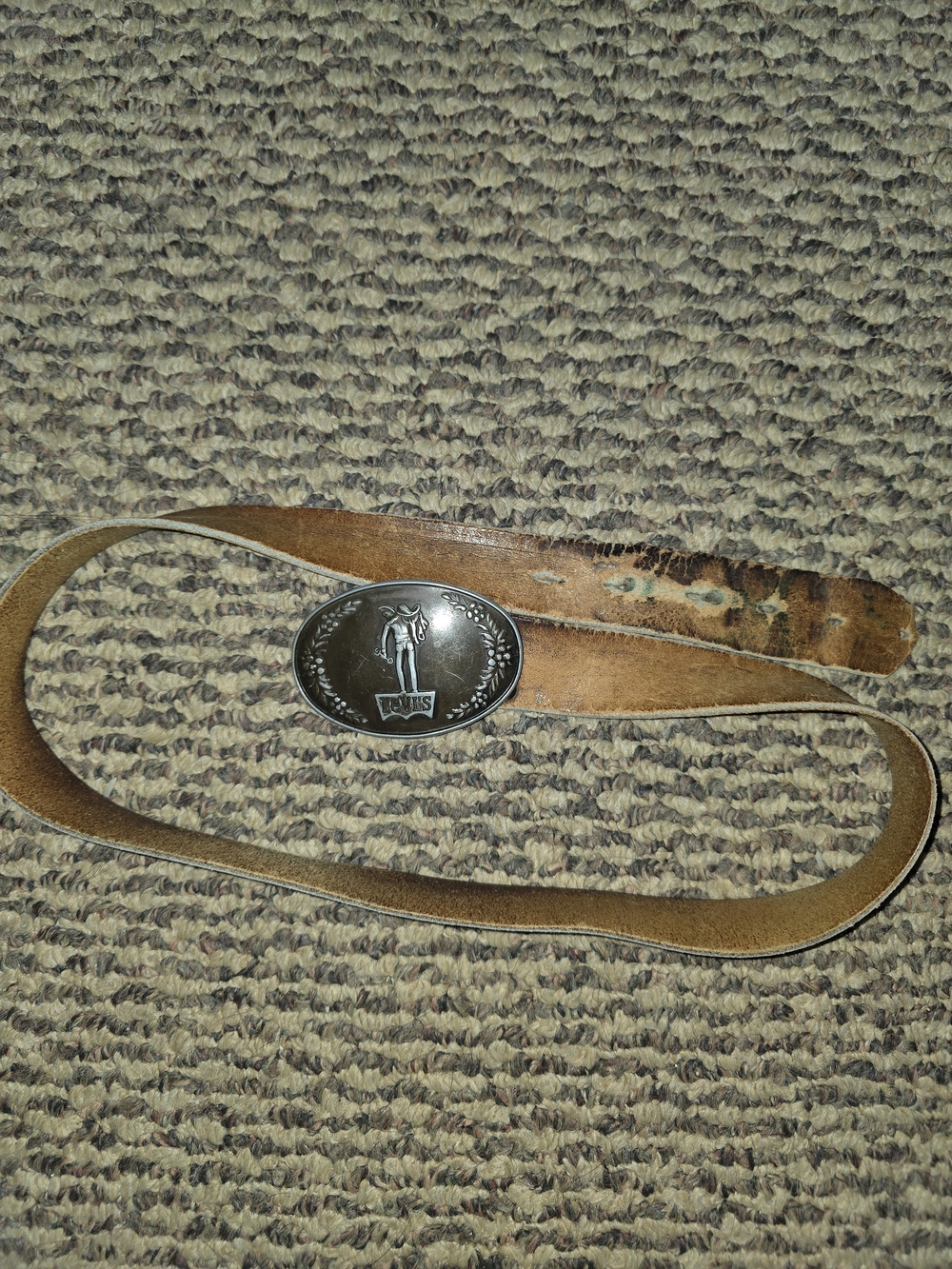 Vintage Levi's Leather Belt with Decorative Metal Buckle - Brown